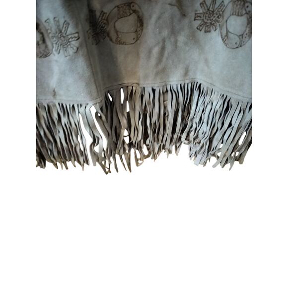 4230) Vintage Unisex Leather Western, Cowboy, Poncho Incised Horse with Fringe - Picture 5 of 8